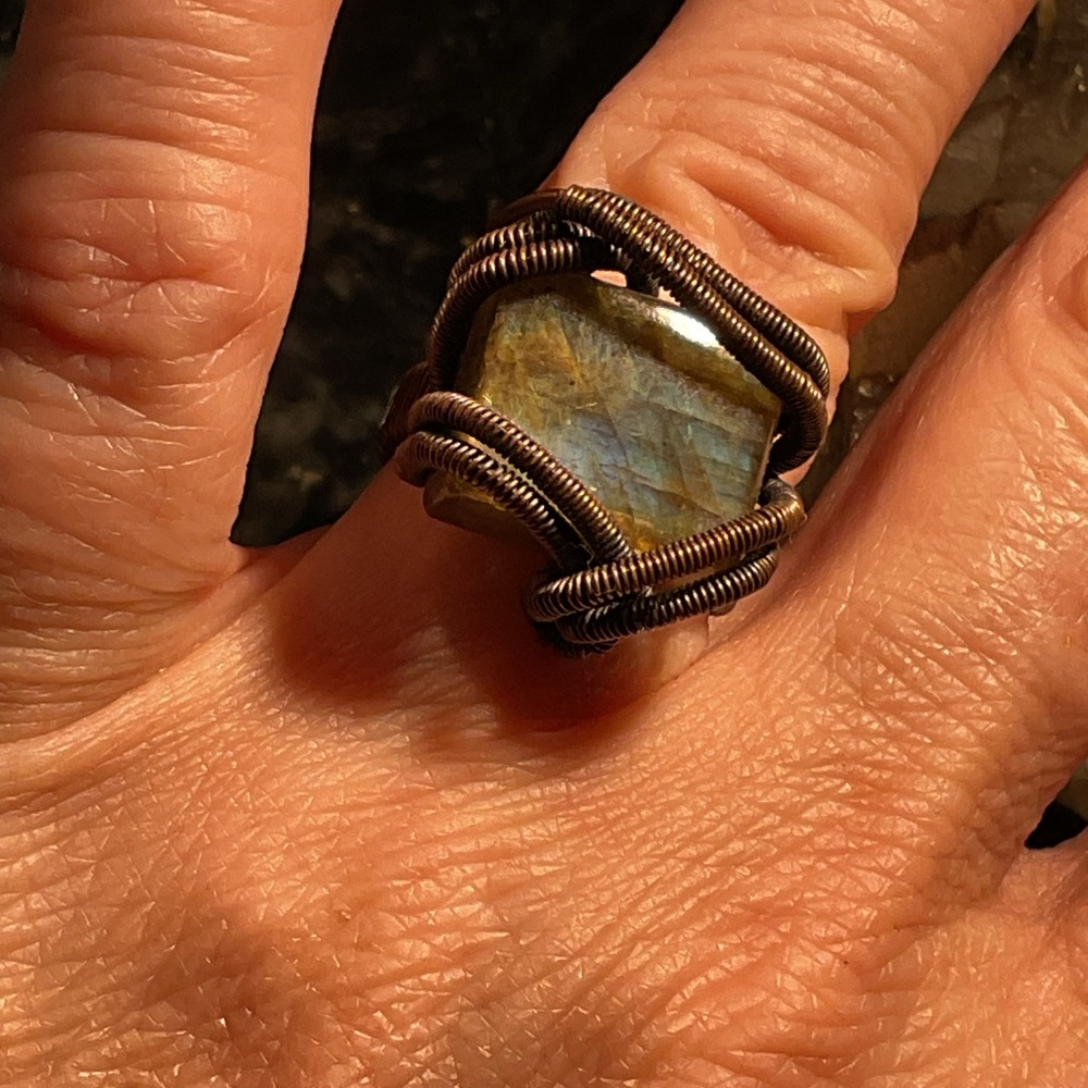Labradorite Ring - Picture 6 of 8